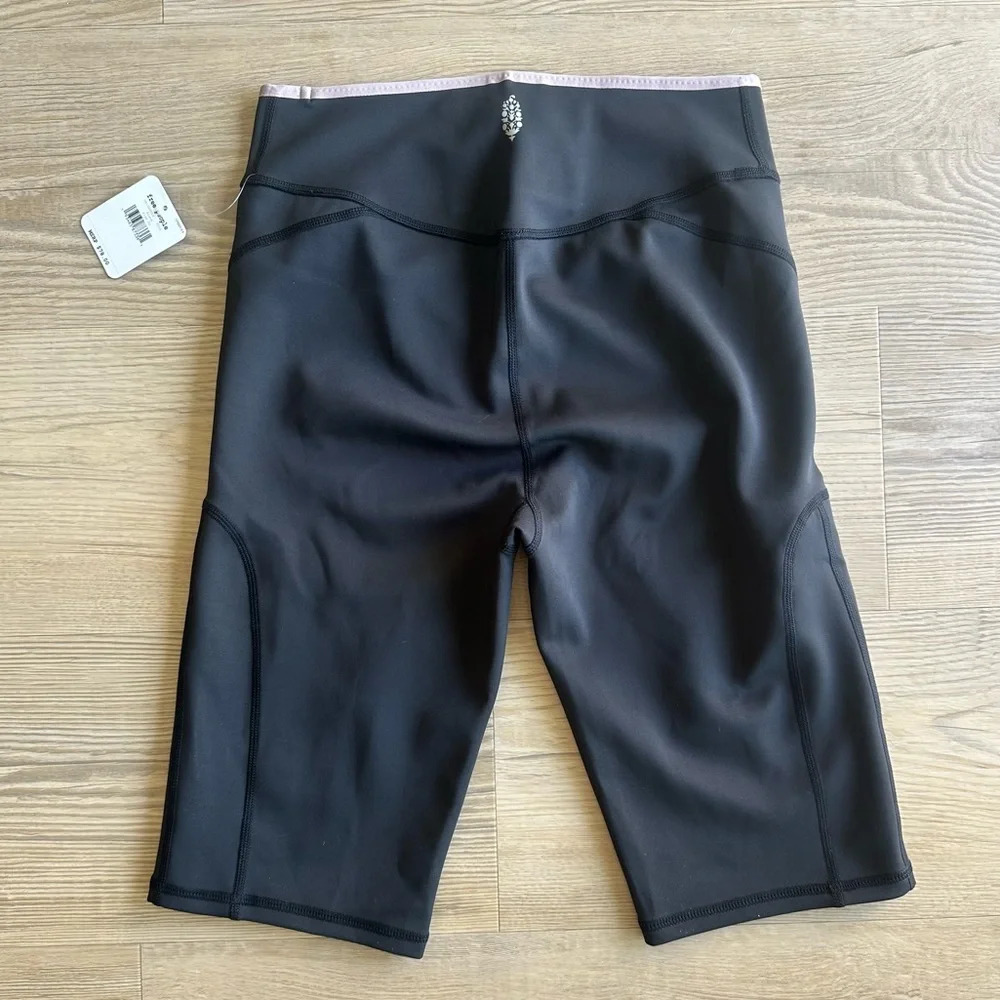 NWT Free People Movement Step up Yoga Athletic Black Bikeshorts size XS - Picture 3 of 8